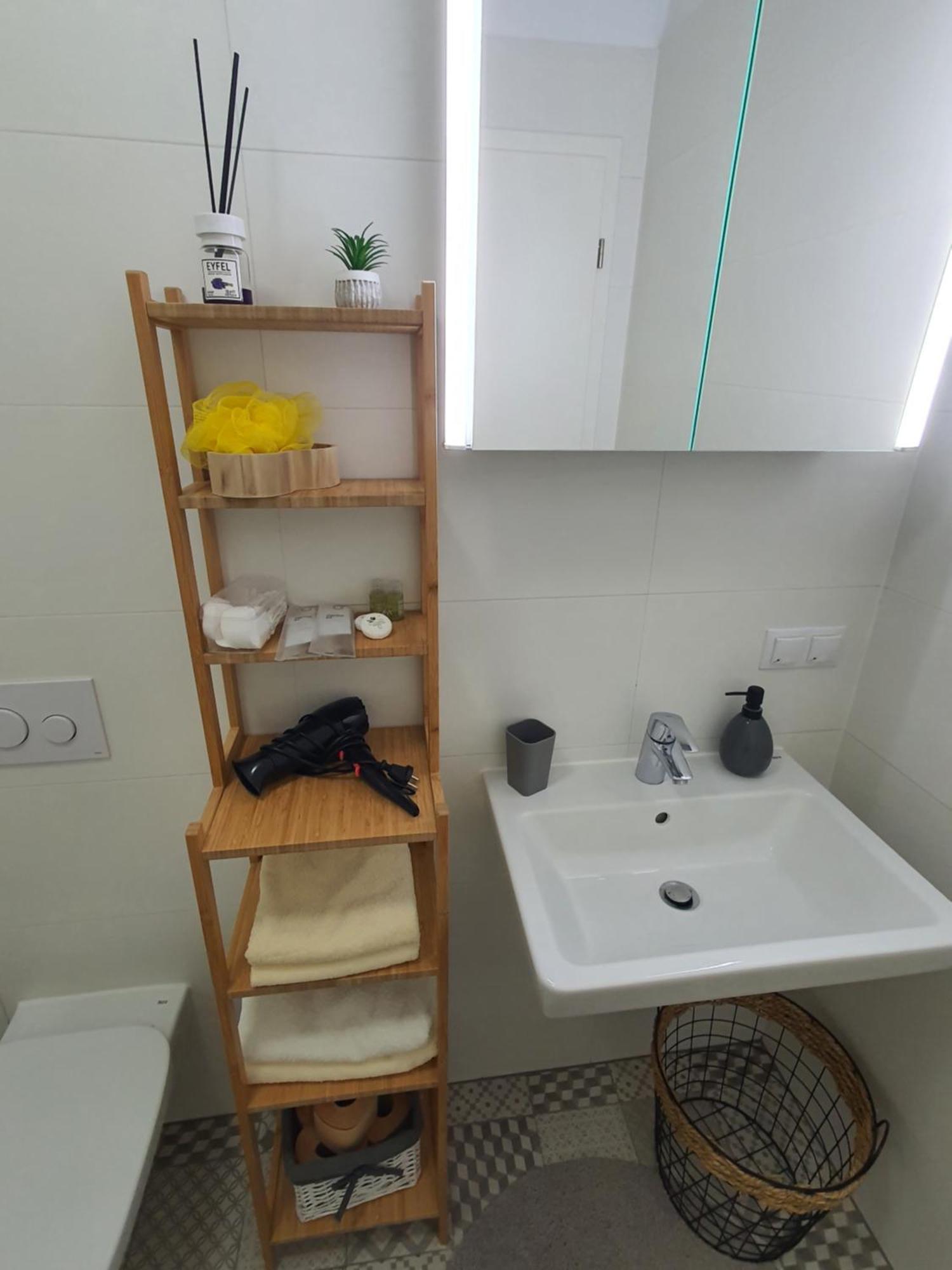 One Apartment Brasov Bagian luar foto